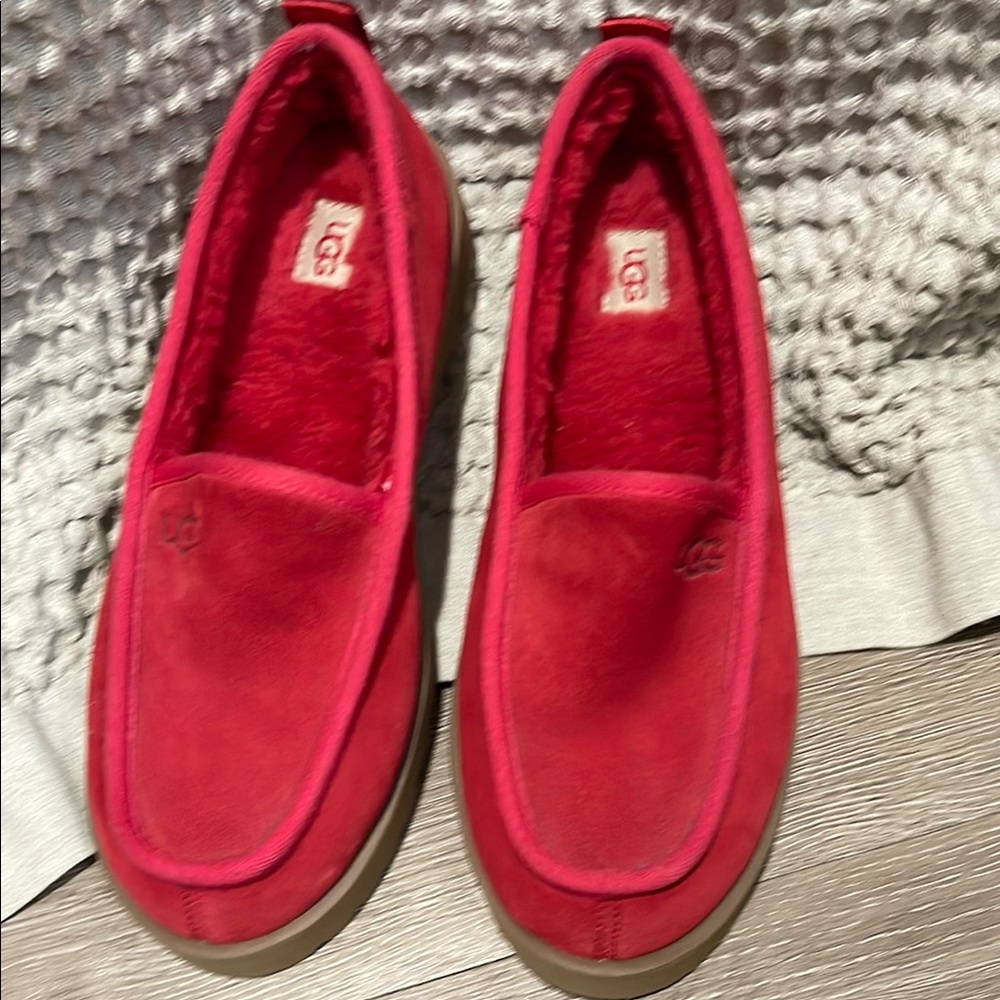 UGG Moc Slipper/Shoes women size 9